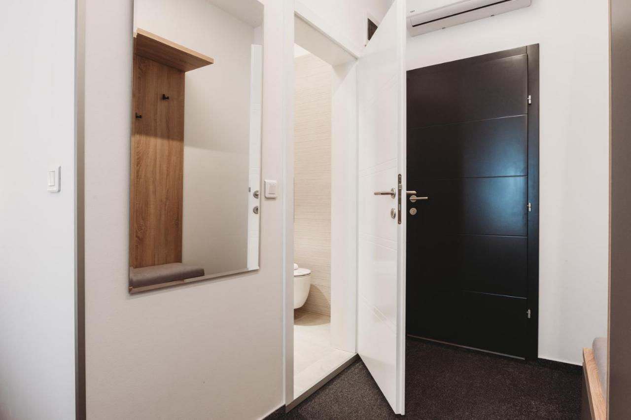 Bells Osijek Hotel Ngoại thất bức ảnh