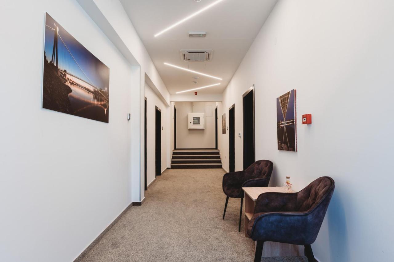 Bells Osijek Hotel Ngoại thất bức ảnh